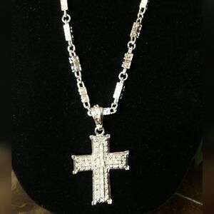Elegant Silver Cross Pendant Necklace